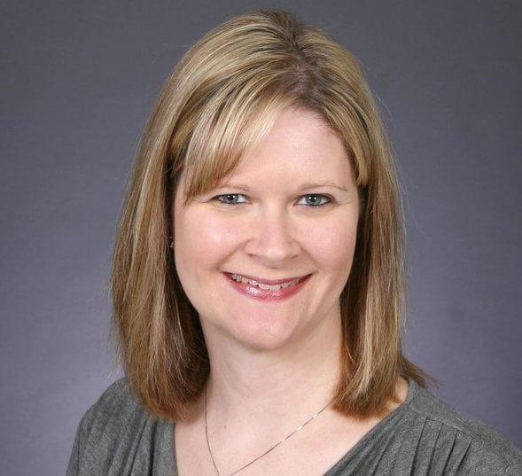 Carron Schulz Headshot-1